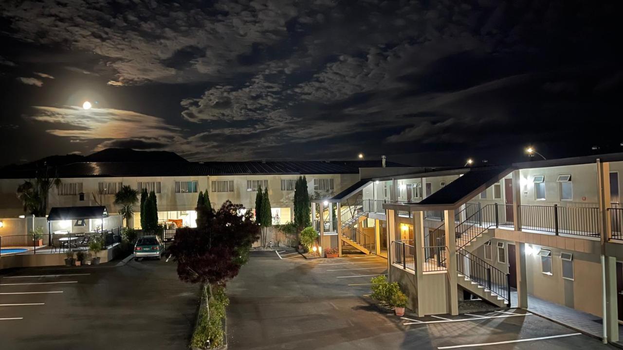 Chantillys Motor Lodge Таупо Экстерьер фото