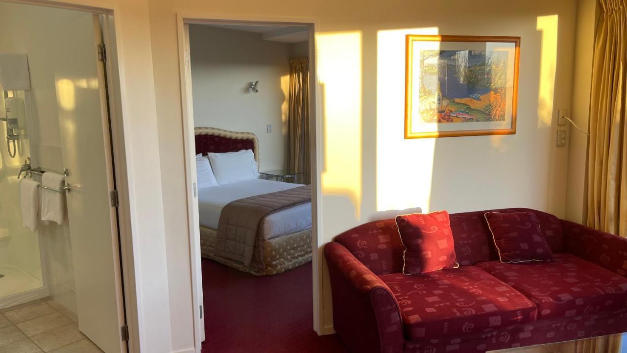 Chantillys Motor Lodge Таупо Экстерьер фото