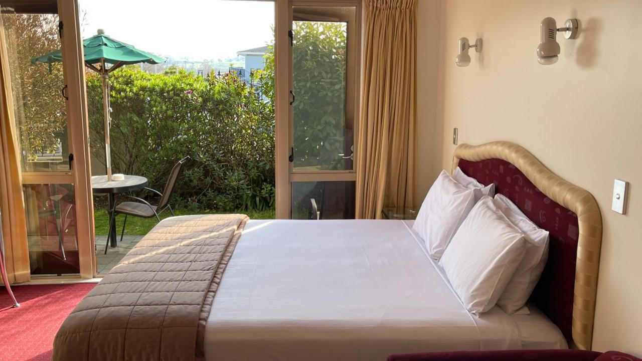 Chantillys Motor Lodge Таупо Экстерьер фото