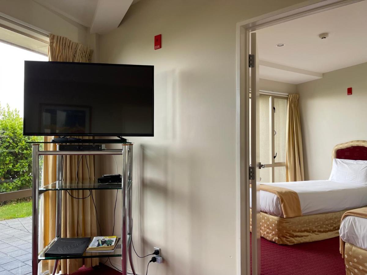 Chantillys Motor Lodge Таупо Экстерьер фото