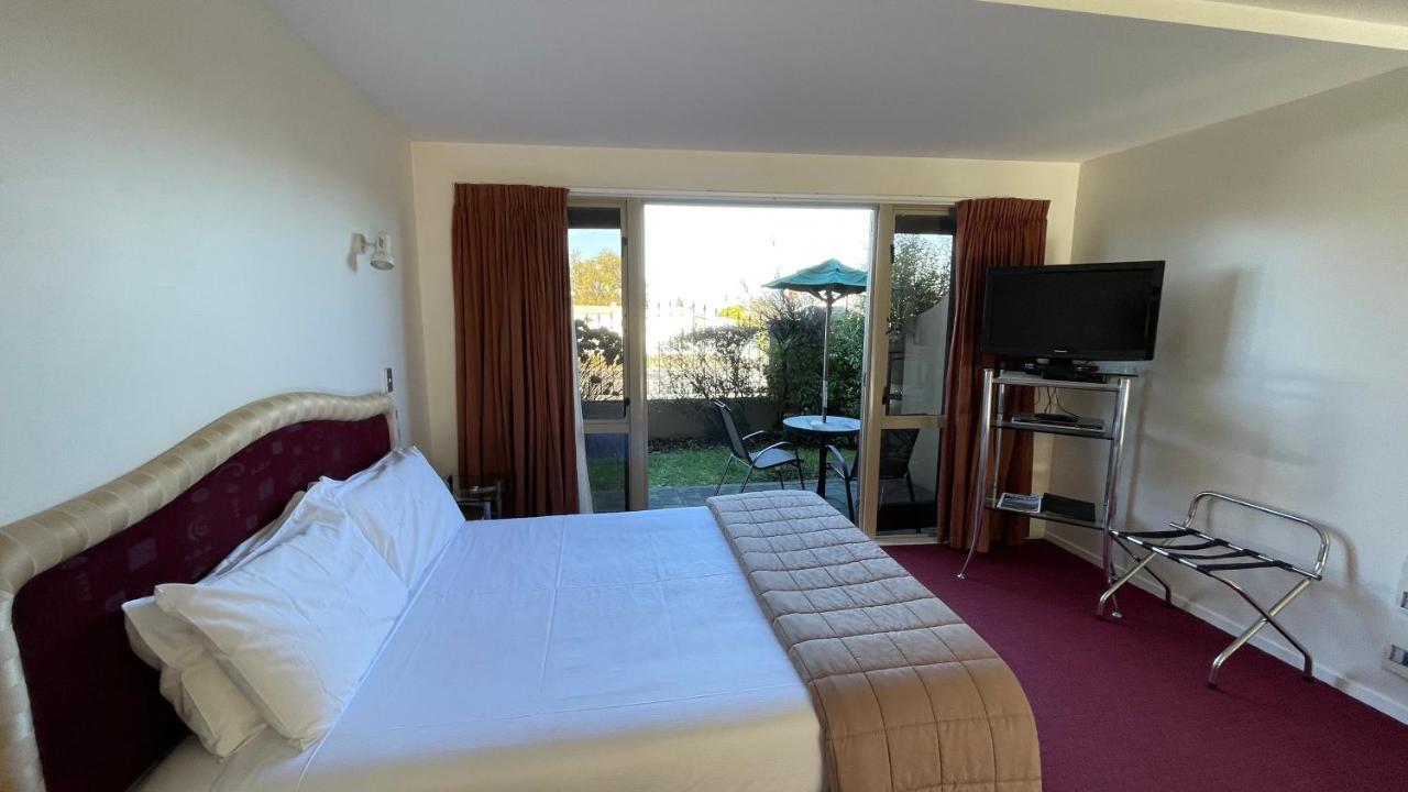 Chantillys Motor Lodge Таупо Экстерьер фото