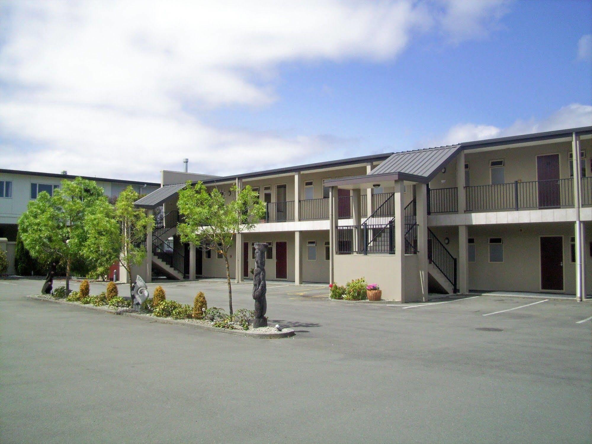 Chantillys Motor Lodge Таупо Экстерьер фото